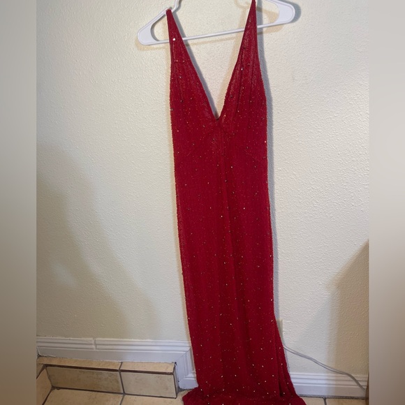 Oh Polly Colmar Embellished Plunge Neck Evening Gown - Picture 7 of 8
